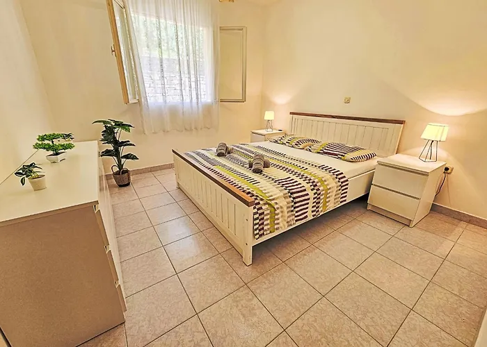 Antun-2 By Interhome Daire